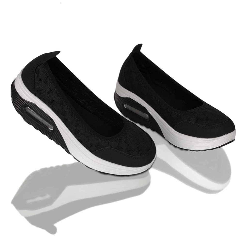 Womens Lightweight Black toning shoes 7.5